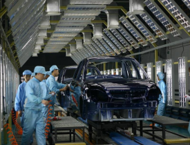 與國(guó)外相比，中國(guó)涂料行業(yè)與其之間的差距仍然比較大